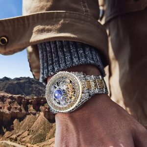 Men's vintage-style watch: large-dial, self-winding mechanical timepiece with luminous features.